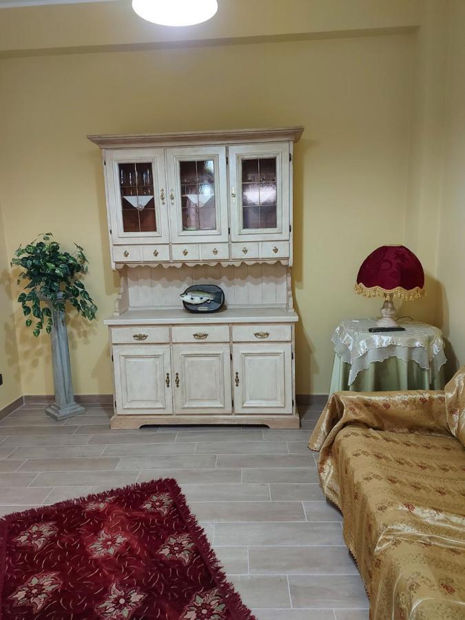 Casa Da Flo' Villa Augusta Ngoại thất bức ảnh
