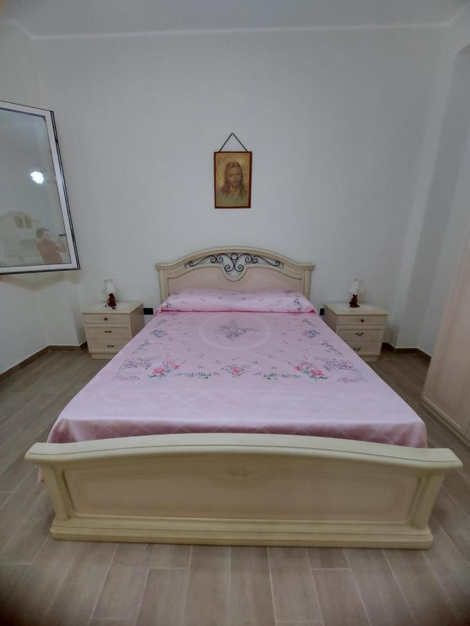 Casa Da Flo' Villa Augusta Ngoại thất bức ảnh