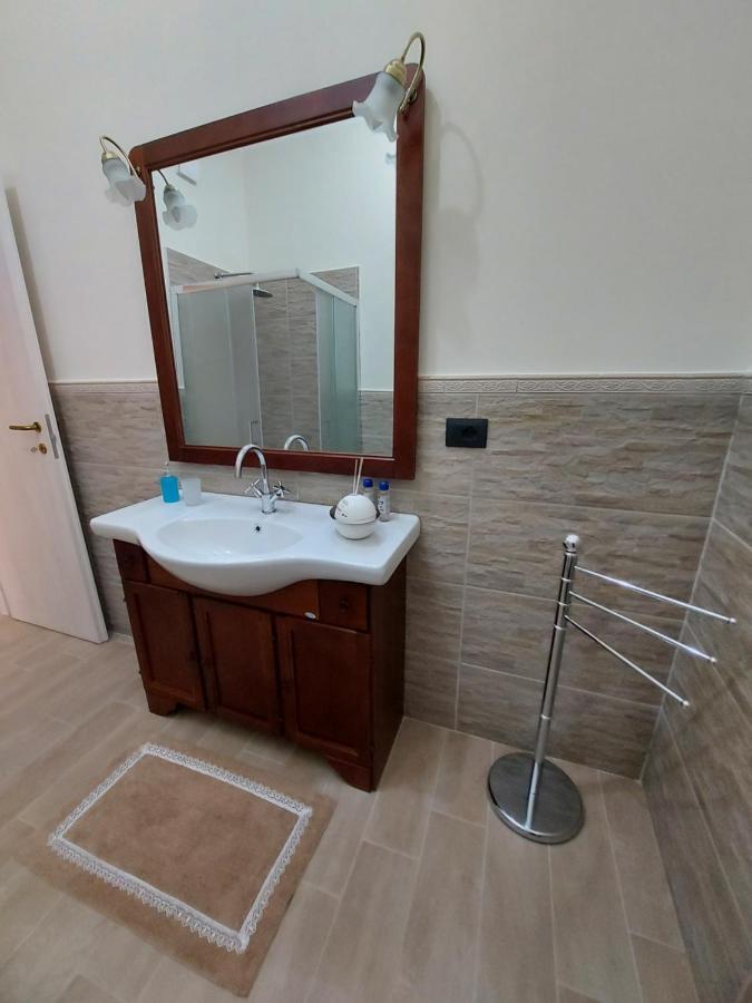Casa Da Flo' Villa Augusta Ngoại thất bức ảnh