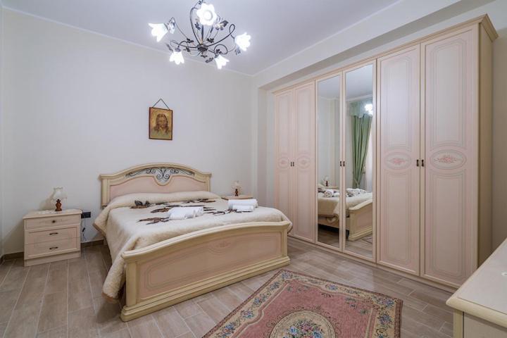 Casa Da Flo' Villa Augusta Ngoại thất bức ảnh